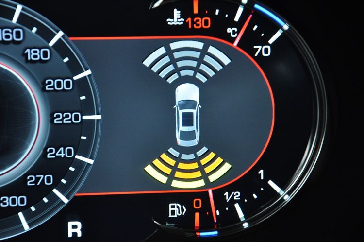 凯迪拉克ct6试驾19款视频麋鹿测试,2022款凯迪拉克ct6试驾视频