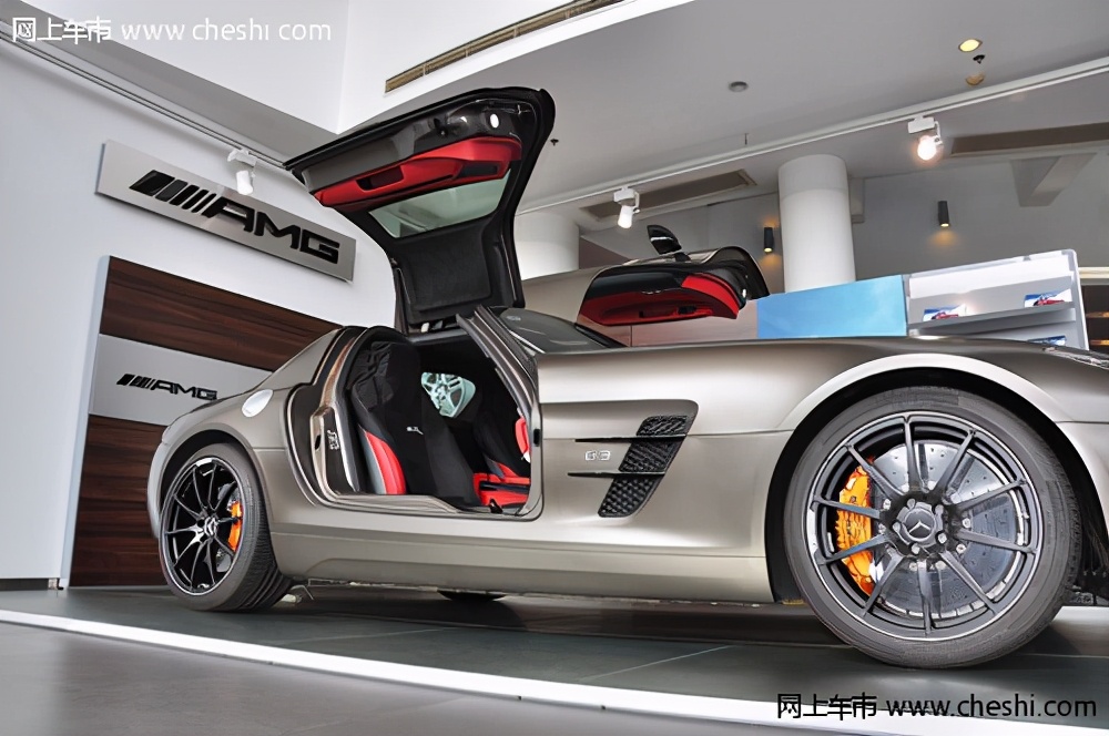 巅峰极速奔驰slsamg性能图,奔驰slsamg