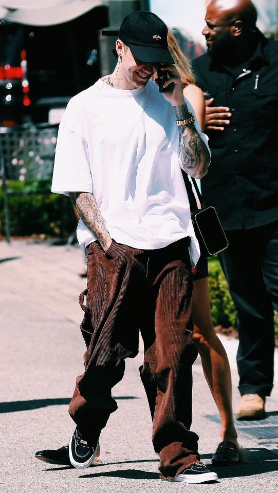 今年潮款运动鞋男士穿搭,运动潮鞋怎么穿好看男款