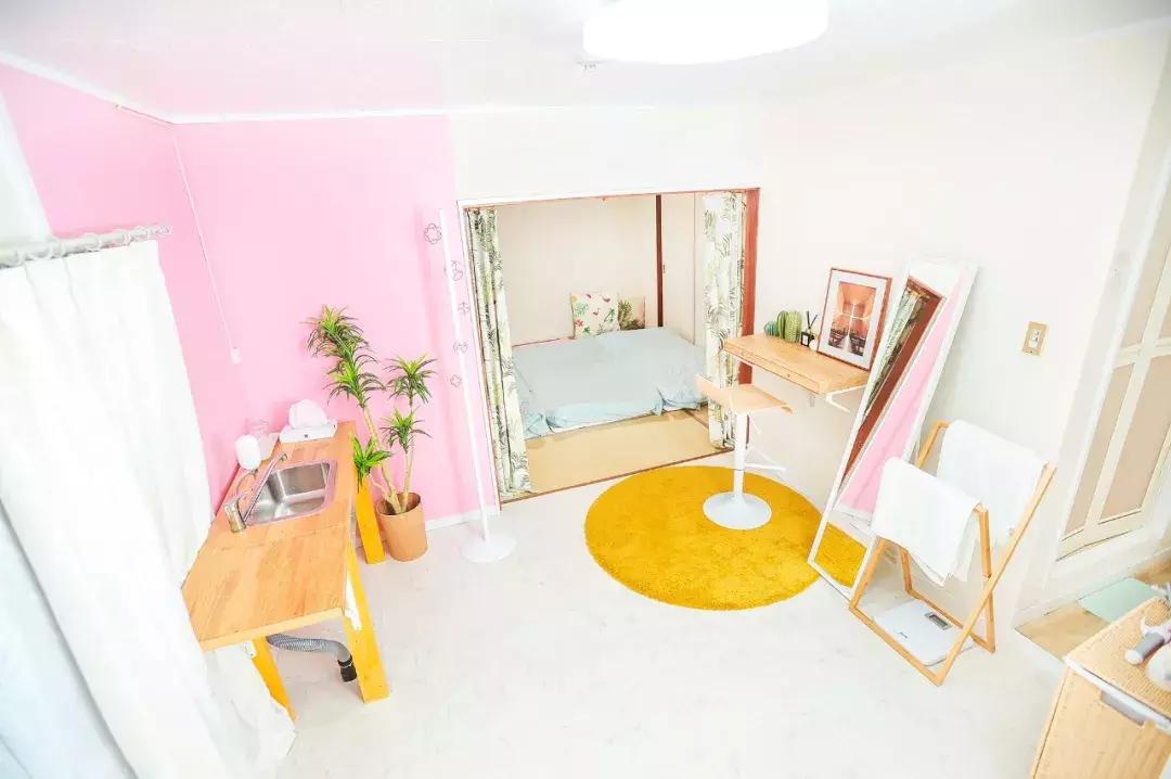 上海夫妻打工20年买了一套房子,80后小夫妻300万买下日本一栋楼