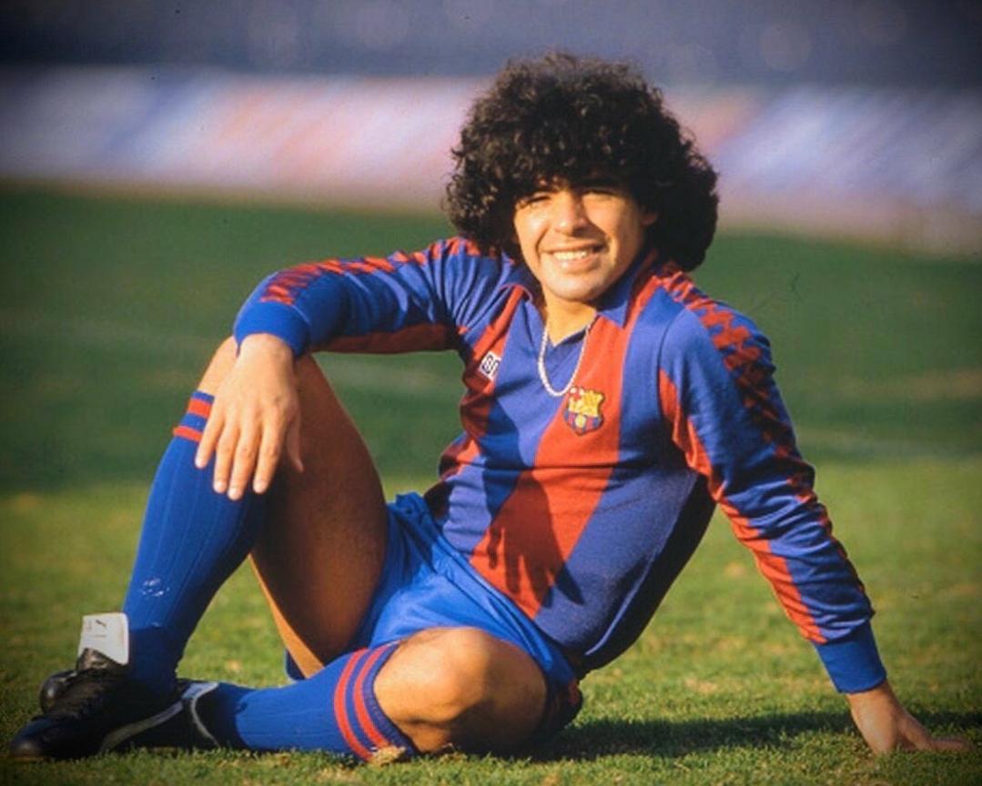 球王马拉多纳离世享年60岁,球王马拉多纳离世上帝之手