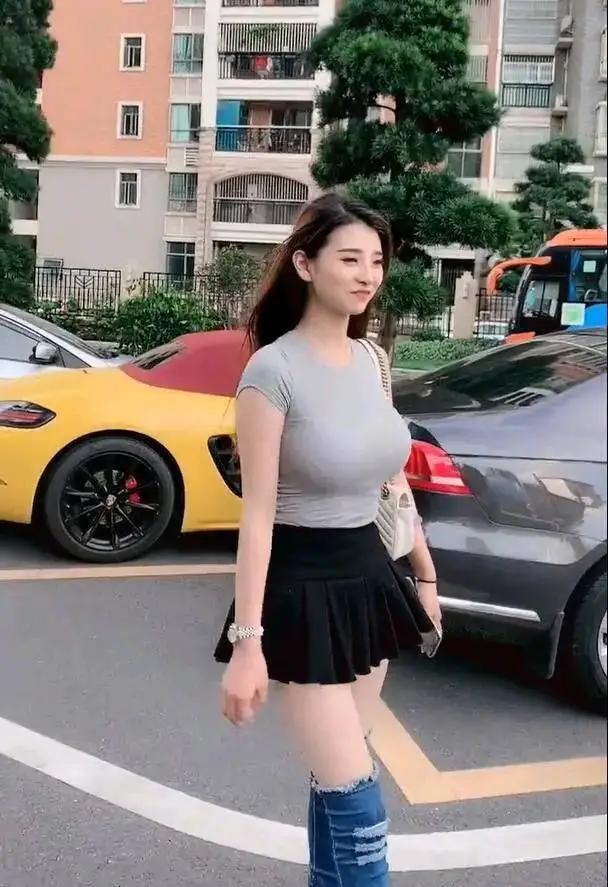 搞笑GIF开心一刻:这才是真正的踢足球,不赢都没道理