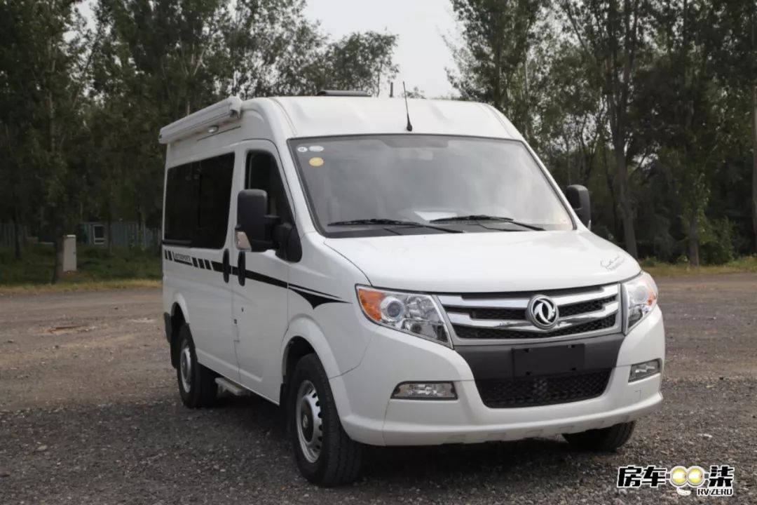 外观低调,配置却很丰富,老百姓也能买得起的东风舒侣B型房车