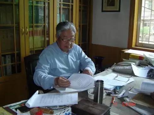 霍松林是什么人物,霍松林