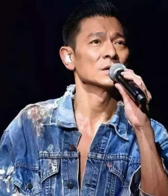 苦心经营的形象一下崩塌,刘德华事业落魄如何逆袭