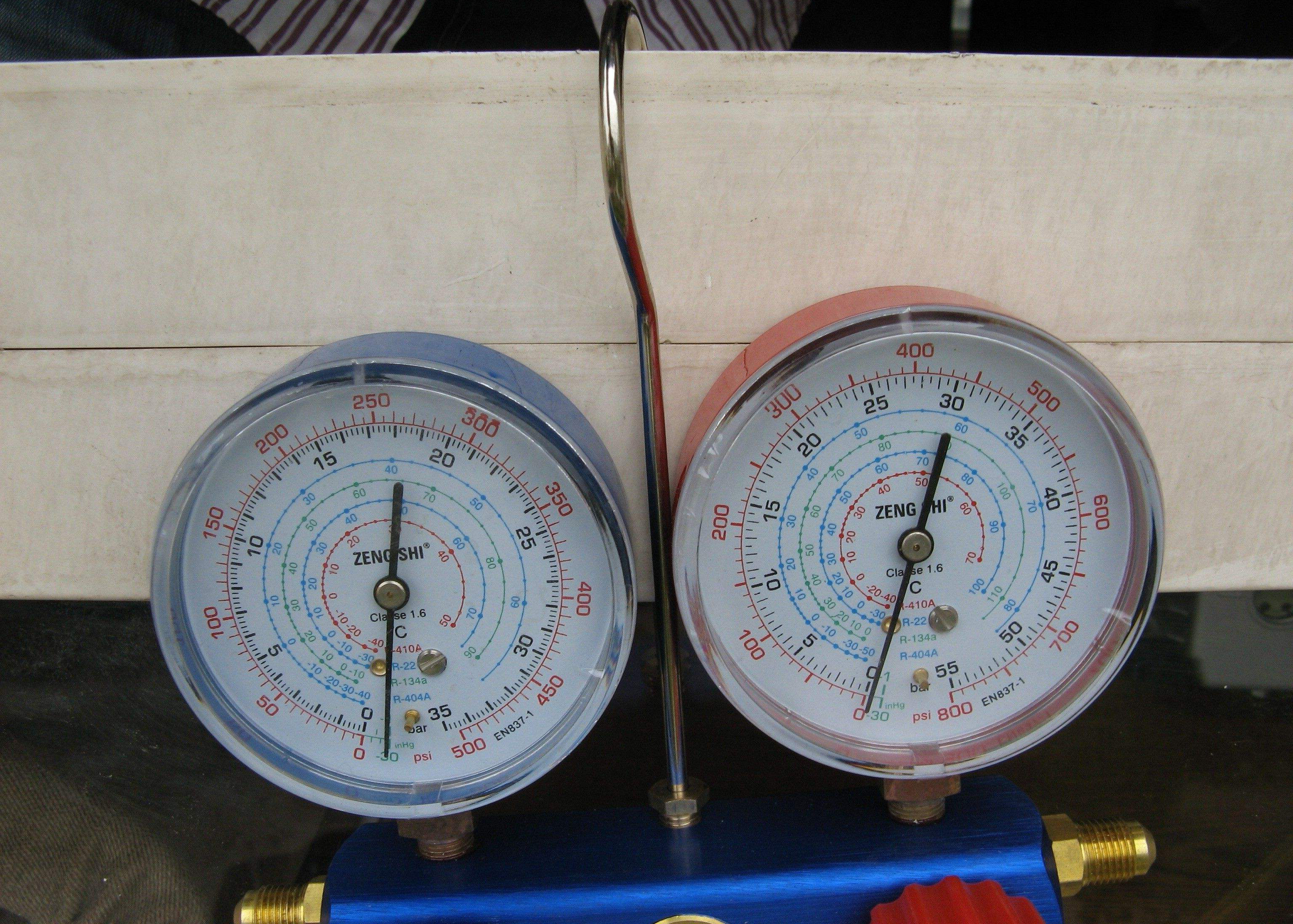 空调师傅装空调装了7个小时,变频空调安装完成了要不要抽空气