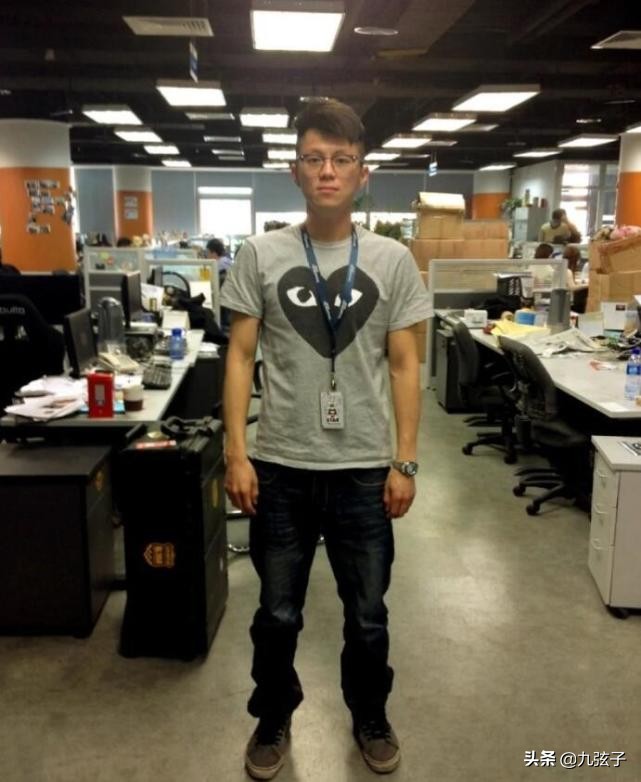 车评人陈震二环开什么车,二环十三郎陈震和车的合影