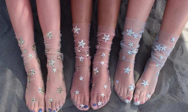 杨幂张天爱机场私服,杨幂与张天爱