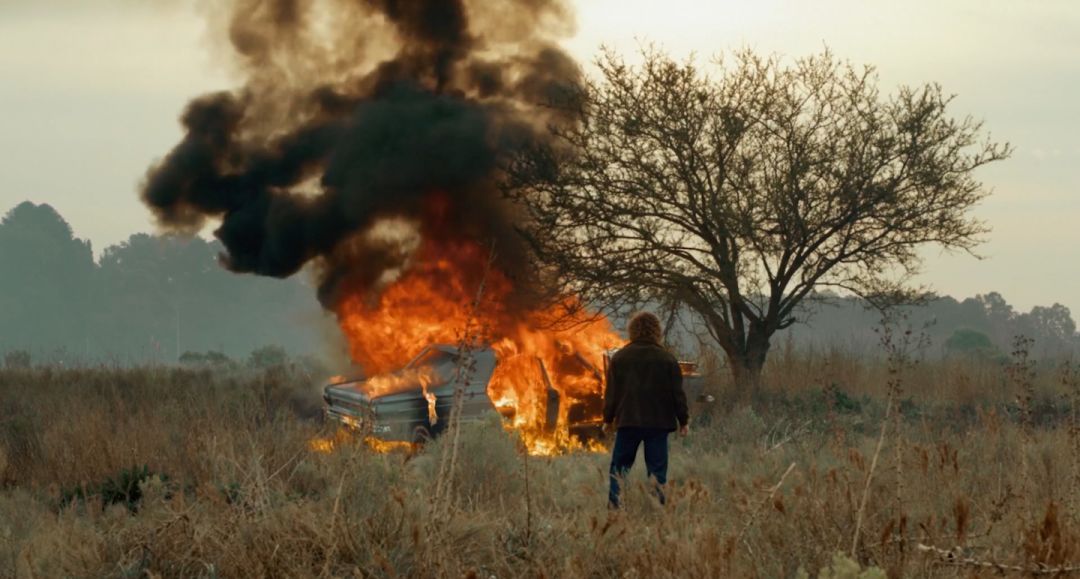 *欲情**疯狂、*社会反**，他美得像梦露却杀人无数