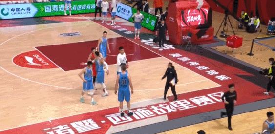 「逗妹吐槽」令人琢磨不透的考辛斯中超球队起名可太难了