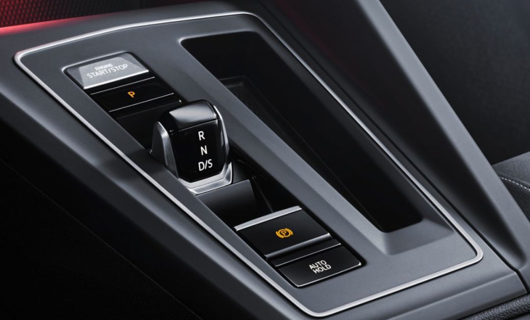 如何根治女朋友看见MK就想买包的怪病？