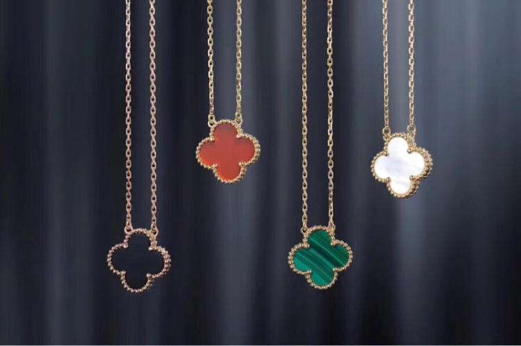 人见人爱的梵克雅宝四叶草项链你了解多少呢