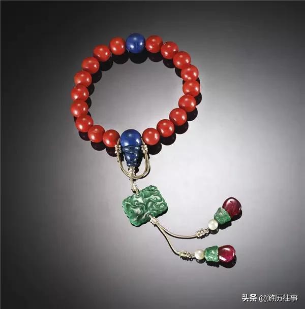 清朝皇帝官员为什么都戴一串珠子,清朝皇帝和官员都戴什么样的佛珠