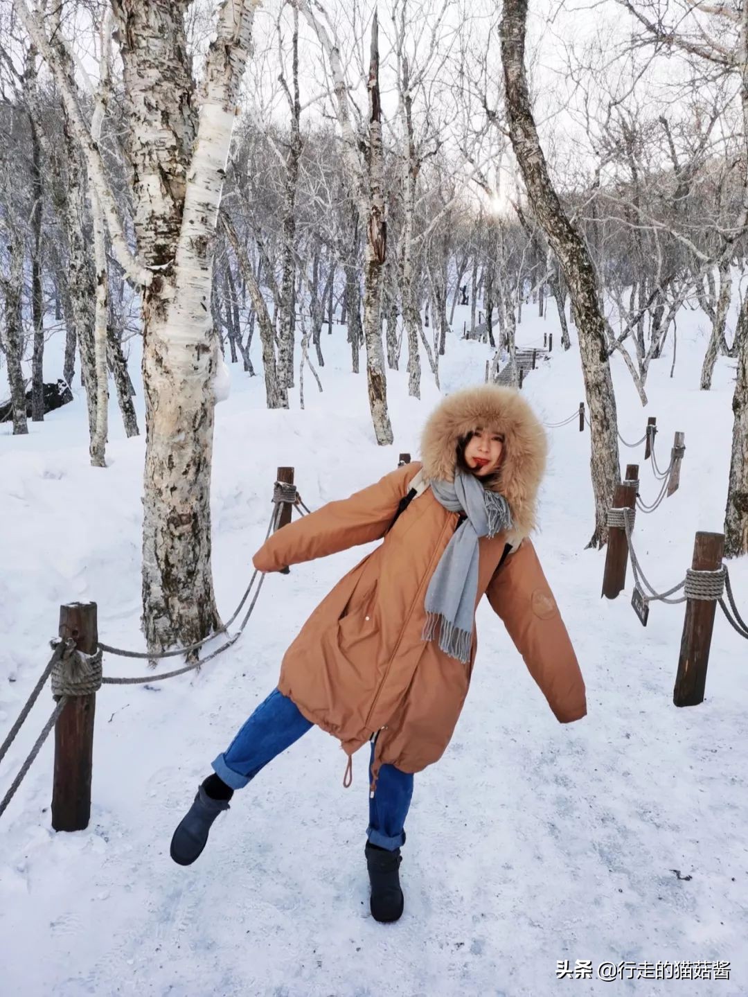 长白山天池猴子泡温泉 (长白山冬天看天池)