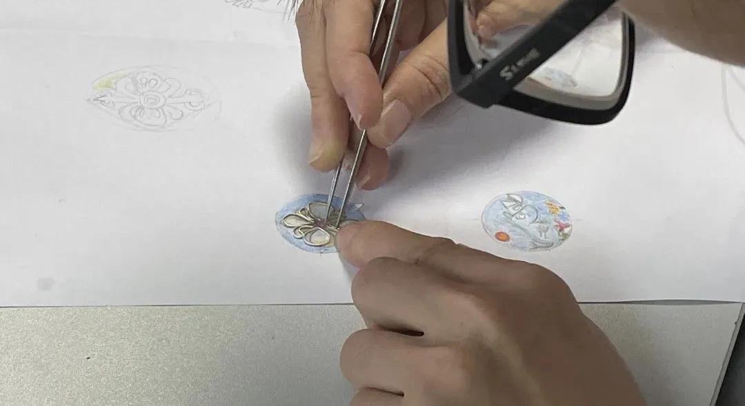 穆夏设计风格,阿尔丰斯·穆夏的设计风格