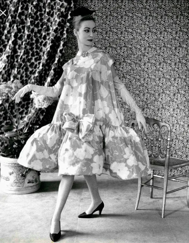 公主穿娃娃裙,穿娃娃裙美得认不出