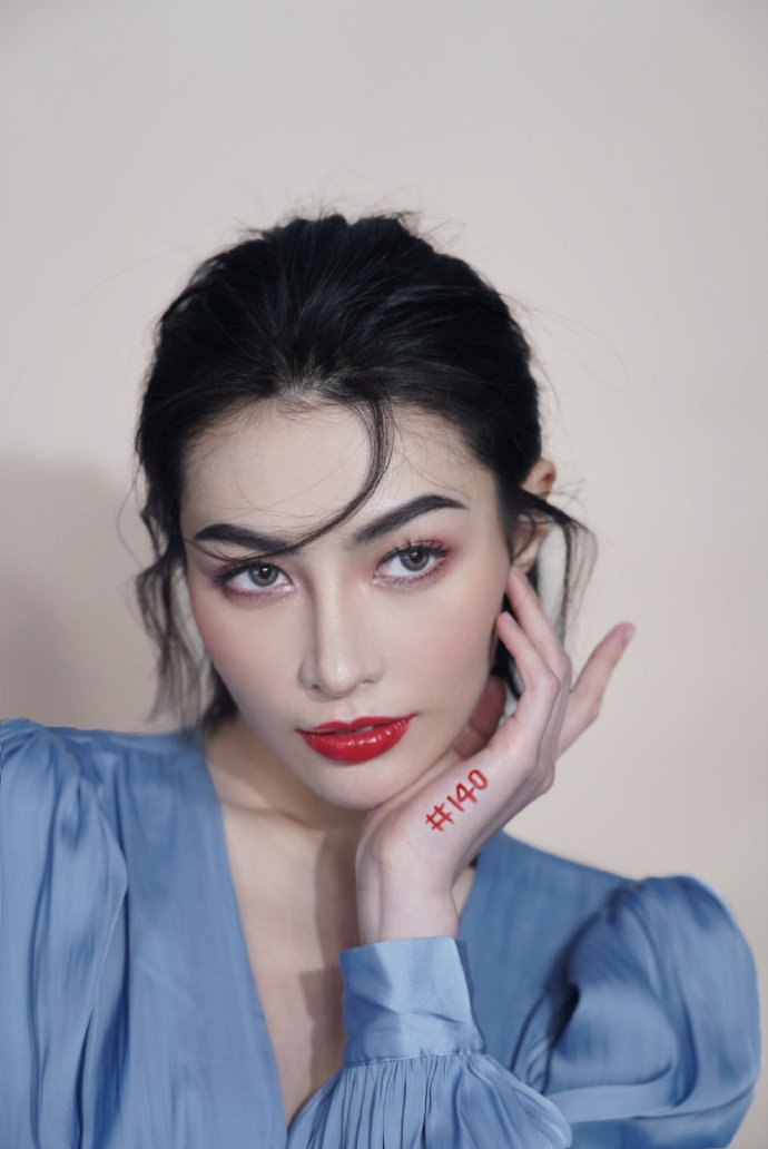 女人应该拥有的六支口红色号,什么色号口红显气质