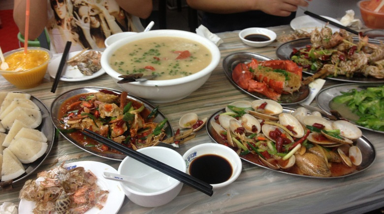 广州自驾去三亚旅游攻略,三亚自驾去新疆旅游攻略