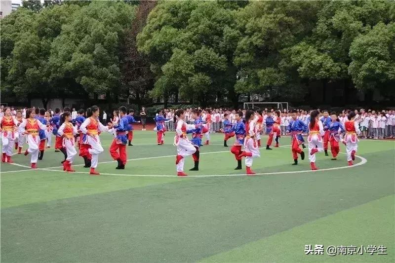 第十届锦江杯中小学足球联赛,市青少年足球联赛落幕