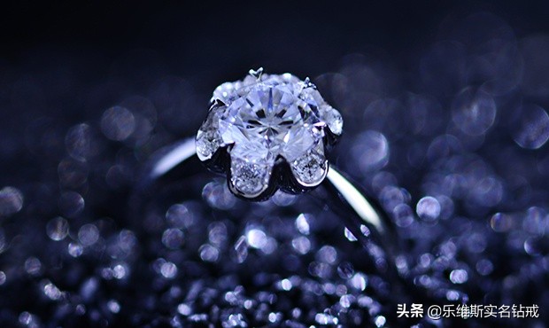 18k的钻戒为什么戒托会发黄,戴18k金钻戒需要注意什么