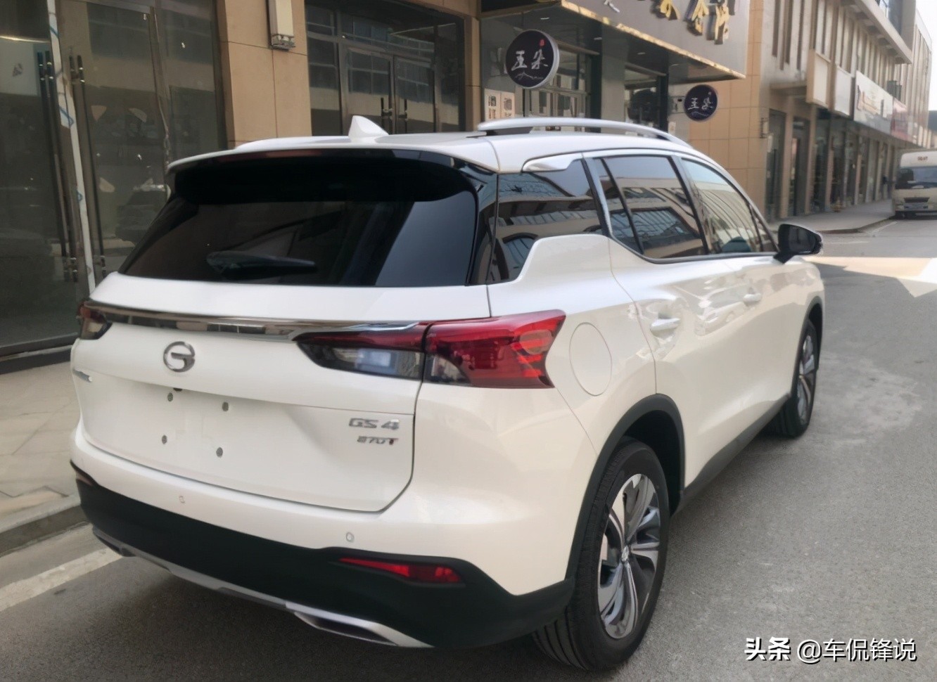 传祺gs4后排躺着舒服吗,gs4国产车5年后真实感受