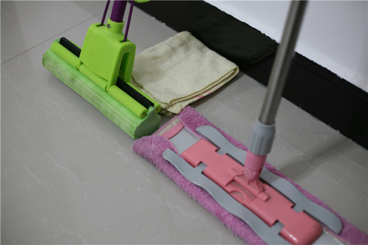 旧地板怎样擦让它焕然一新,高端户外塑木地板焕然一新