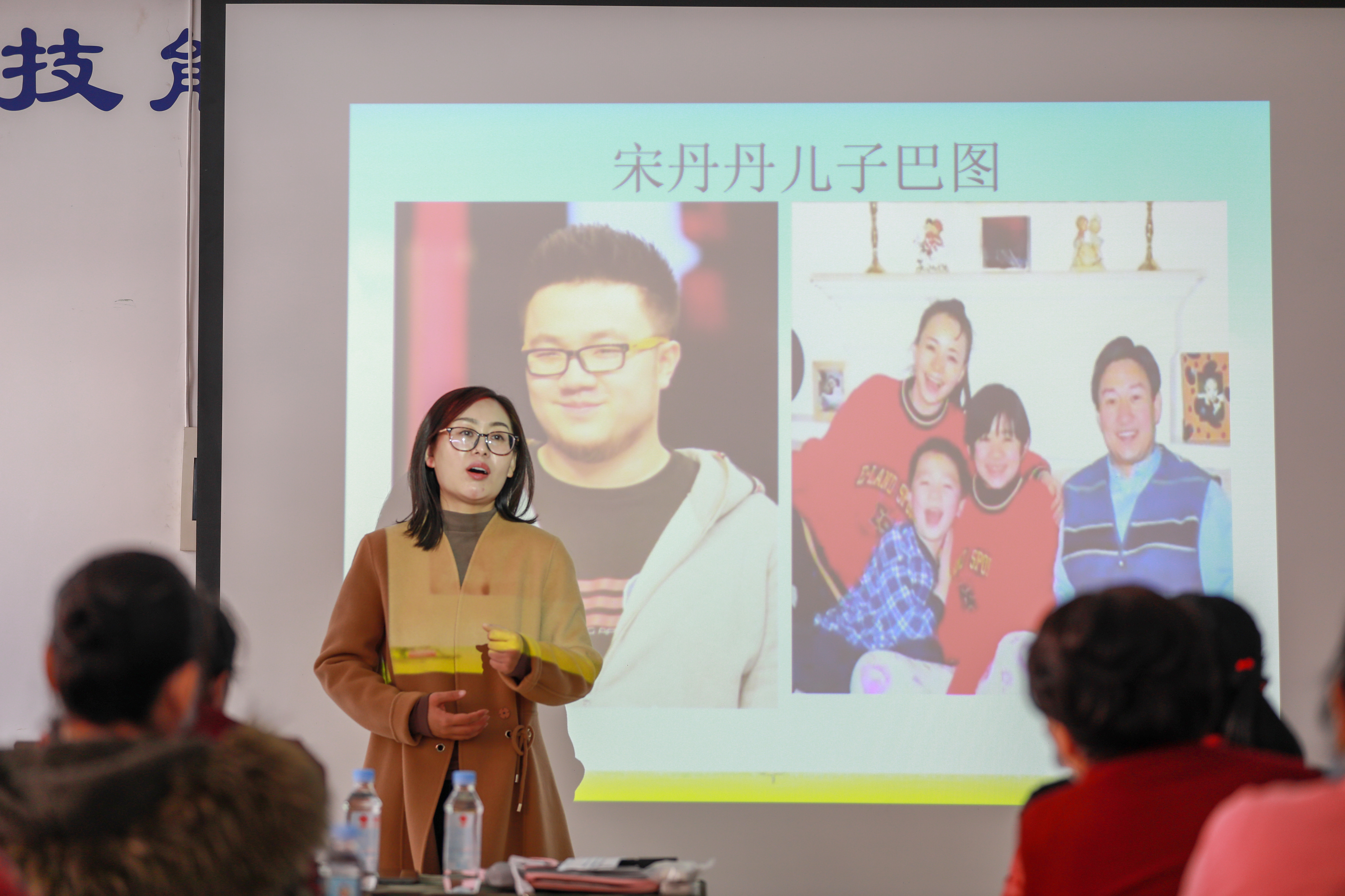 “读懂孩子成长中的敏感信号”,育才女校课程走进荣发社区