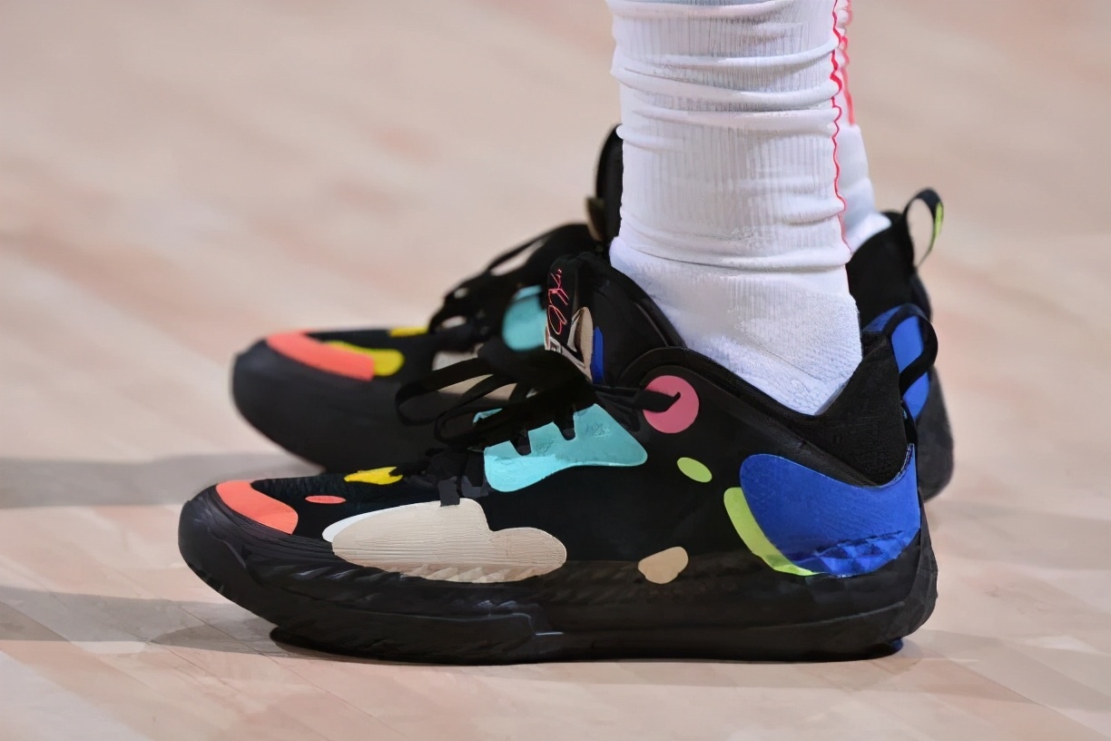 nba球员上脚dunk,nba上脚球鞋哈登5