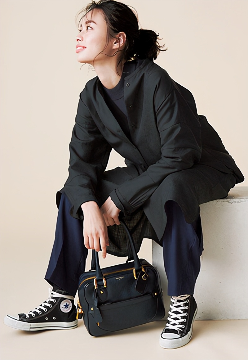 匡威帆布鞋高帮和低帮有什么区别,匡威高帮鞋哪个颜色好搭配