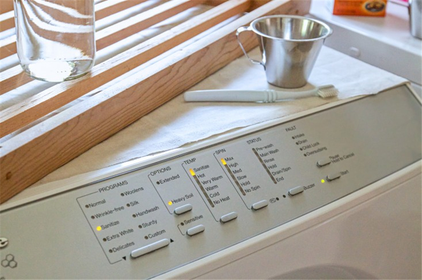 清理洗衣机发霉最简单方法,洗衣机里很多灰尘