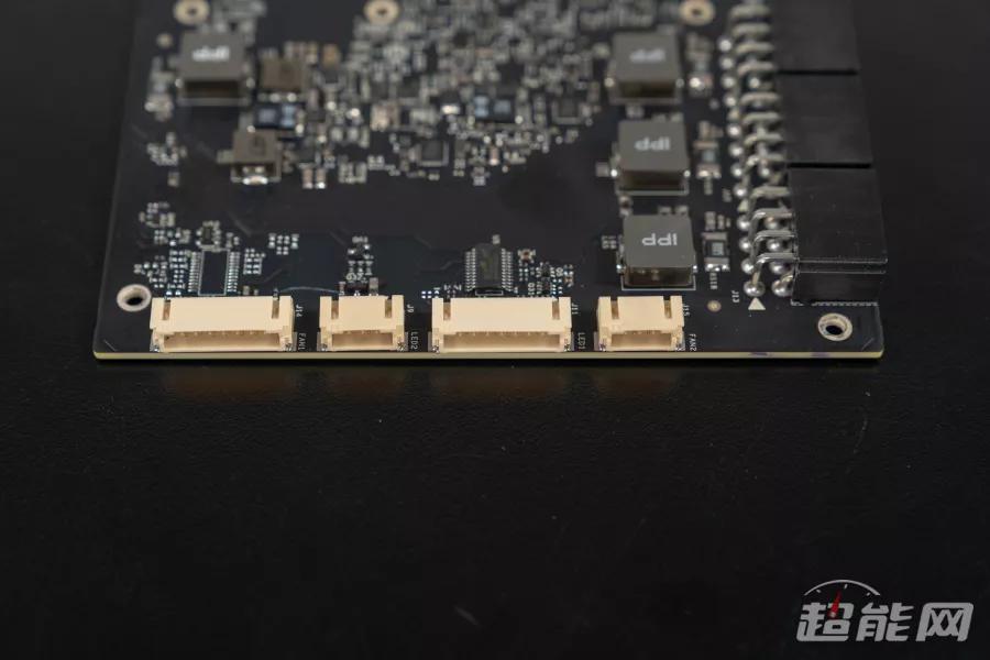 rtx2080ti显卡技嘉,七彩虹rtx2080ti显卡