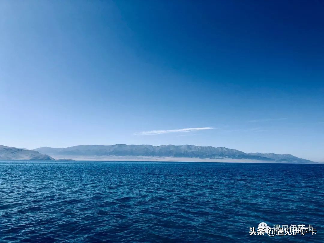 这个湖泊有韵味,有一个神秘而美丽的湖泊