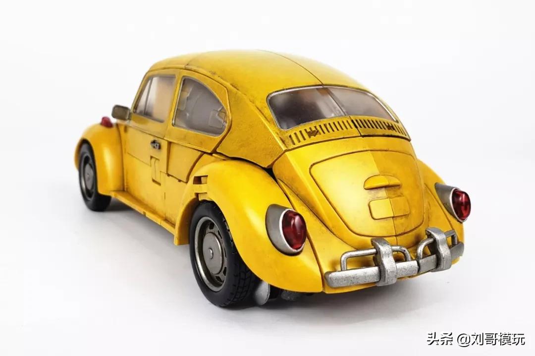 变形金刚大黄蜂国产版玩具,国产版大黄蜂变形玩具