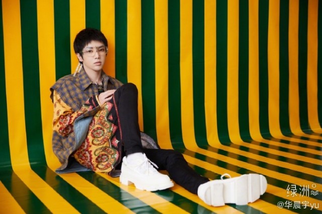 华晨宇植发的医院是哪里,华晨宇植发图片是真的吗