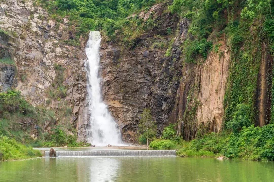 江门圭峰山温泉,江门市圭峰山温泉度假村