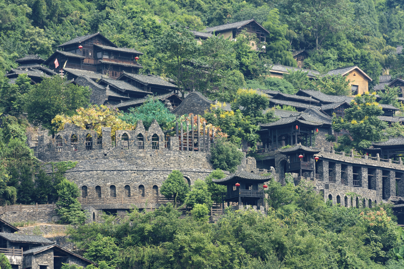 西陵峡风景区和三峡人家哪个好玩,三峡人家和西陵峡哪个景点值得去