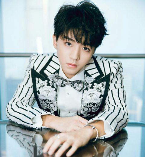 90后顶级男歌手王俊凯,王姓艺人95后