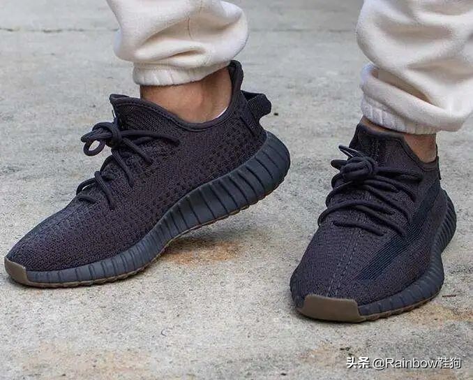 小众不烂大街的yeezy350 (女生最值得入手的yeezy350)