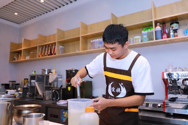 梦想起航，奋勇向前，煌旗第一届精英班圆满落幕