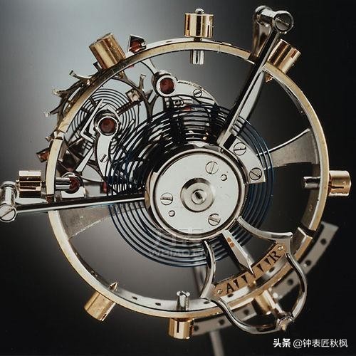 机械表如果一直戴着需要上发条吗,机械表正常佩戴是不是不用上发条