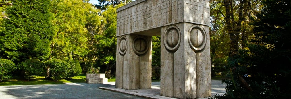 “衍”看丨60件精选西方艺术品:布朗库西特尔古日乌组雕(6)