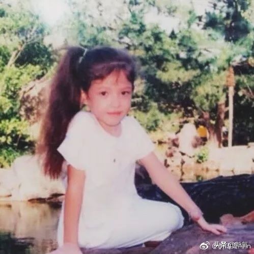 盘点整容后不敢认的女星颜值巅峰,知名女网红被扒整容