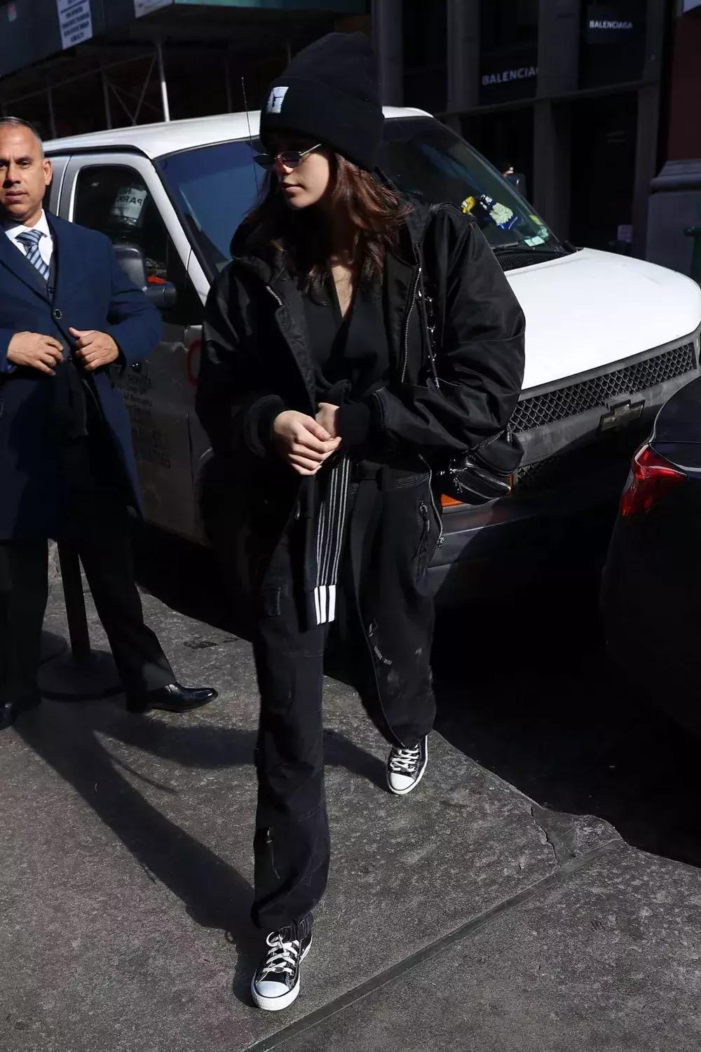 你排队摇号才能买到的匡威，娜比、泫雅和超模Gaia有50多双！