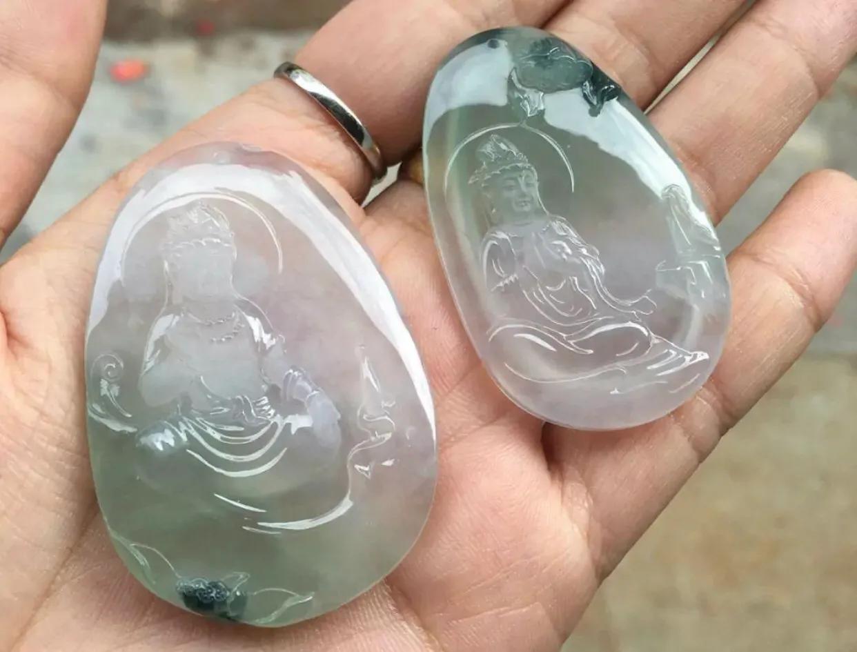 八万拿下会卡开窗料,切开后冰感十足,起货胶感满满