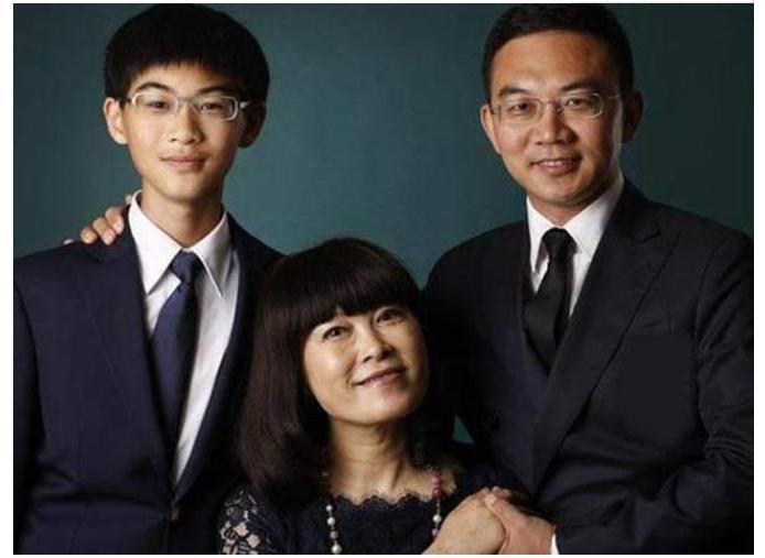 离开央视的著名主持人有哪些,54岁离开央视主持人有哪些