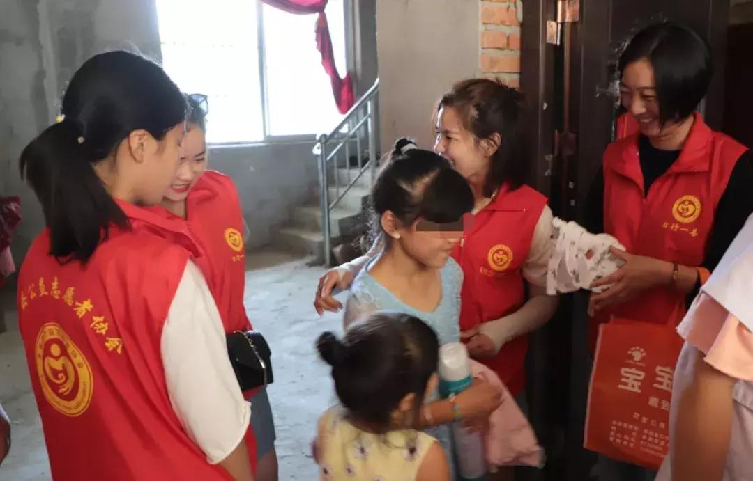 日行一善传递爱心,日行一善爱心传递视频