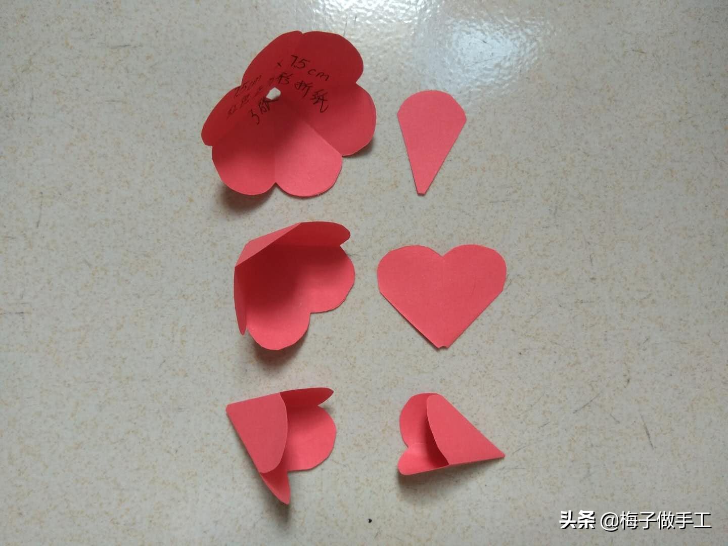 520送情侣玫瑰花折纸简单漂亮,情人节送玫瑰花手工折纸