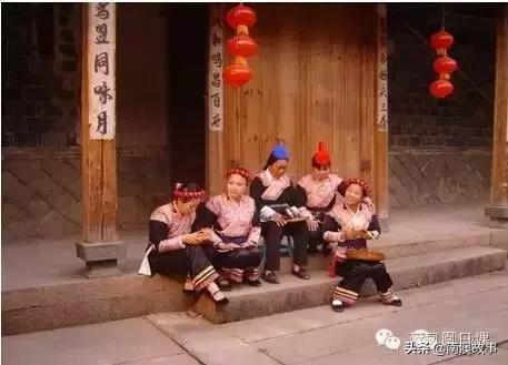 娼睍鐗规湁灏戞暟姘戞棌,娼睍灏戞暟姘戞棌鏂囧寲