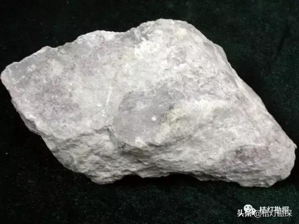 27种常见蚀变矿物的野外鉴定特征,普通地质学常见矿物主要鉴定特征