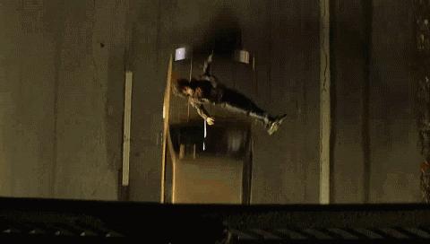 一部悬疑片充满了转折和意想不到,一部只有几集的烧脑悬疑片